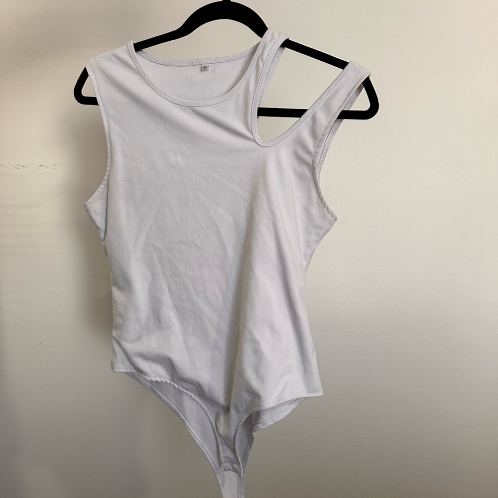 AMAZON | Brand New | Size: XL | Color: White